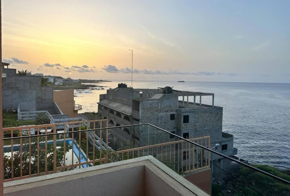 Ocean Mirror Apartment Praia Dış mekan fotoğraf